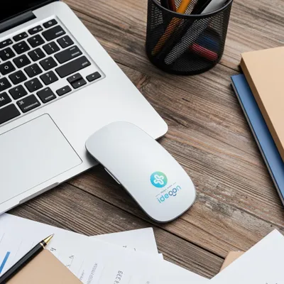 Produktbild von Ultraschlanke Bluetooth Maus mit Akku – Kabellose, wiederaufladbare PC Maus (USB-C) – Stylische Computermaus für PC, Mac, iPad, Notebook