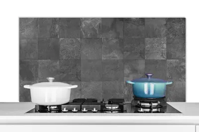 Produktbild von KitchenYeah® Spritzschutz Küche - Küchenrückwand - Wandschutz für Herd und Spüle - Fliesen - Grau - Muster 120x60 - Alu-Dibond (Alternative zum Spritzschutz aus Glas) - Hitzebeständig - Herdspritzsch