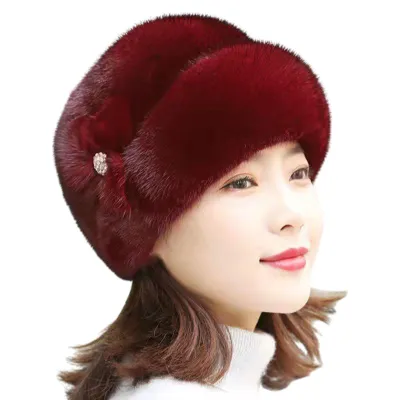 Produktbild von Wintermütze für Damen, elastische Passform, Plüschimitat, Nerzsamt, winddicht, einfarbig, mit Blumenmuster, Baskenmütze für Damen, Weinrot