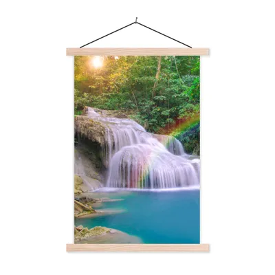 Produktbild von MuchoWow® Textilposter Regenbogen - Sonne - Wasserfall - Natur 120x180 cm mit holzfarbenen Rahmen - Textil-Plakat