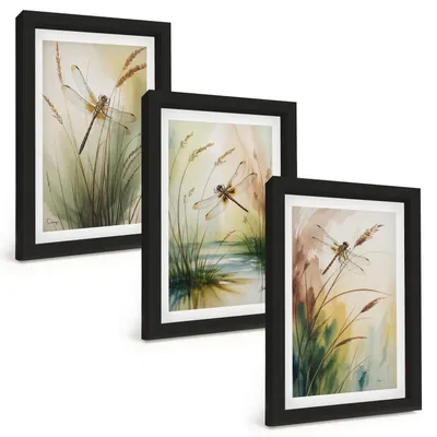 Produktbild von Bilder Set 3-teilig im schwarzen Rahmen – Wandbilder 3 Stück – gerahmte Poster für Wohnzimmer, Schlafzimmer und Flur – 20x30 cm – Libellen im Gras, Wassermalerei