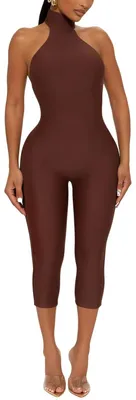Imagen del producto de Mono de tirantes de Damen, sin mangas, con cuello halter y espalda con detalle trenzado, de corte ceñido
