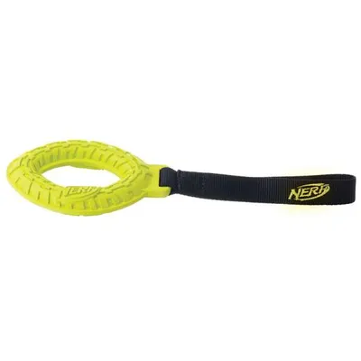 Produktbild von NERF DOG Trax Tire Glide Tug Hundespielzeug Zugring mit Reifenprofil und Handschlaufe ca. 27,9 cm