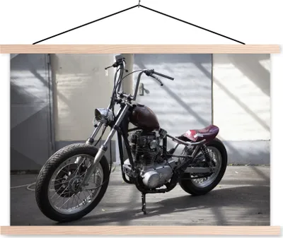 Produktbild von MuchoWow® Textilposter Ein altmodisches Chopper-Motorrad 60x40 cm mit holzfarbenen Rahmen - Bilder
