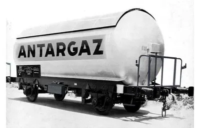 Produktbild von Arnold 2er-Set Gaskesselw., (2-achs) ANTARGAZ, SNCF, Ep.III 6478_HN