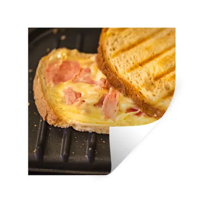 Produktbild von MuchoWow® Wandtattoo Wandsticker Wandaufkleber Schinken-Käse-Toast auf einem Toaster 80x80 cm Selbstklebend und Repositionierbar - Wierderverwendbar - Selbstklebend