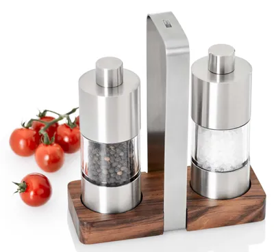 Immagine prodotto di Set da tavola classico per macinini di pepe e"Ad Hoc", con macinino in Vetroceramica CeraCut®, acciaio inossidabile, legno di acacia e acrilico, dimensioni: lunghezza 16 cm, larghezza 6 cm, altezza 16 cm