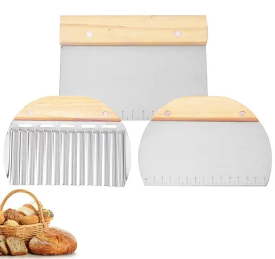 Produktbild von Teigschaber aus Edelstahl mit Holzgriff, 3-teilig, gezahnte Klinge zum Schneiden von Kuchen, Pizza und Brot.