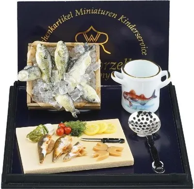 Zdjęcie produktu dla Zupa rybna Bouillabaisse – miniatura w skali 1:12, wykonana ręcznie z porcelany