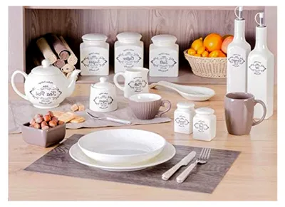 Produktbild von Salz- und Pfefferstreuer Set aus Keramik, Weiß, 2 Stück