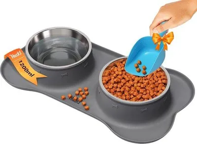 Produktbild von Famanu Futterstation mit 2 x 1200 ml Hundenäpfen - mit Silikonunterlage