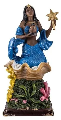 Yemaya-Figur auf Muschel, handbemalt, Harz, 30 cm