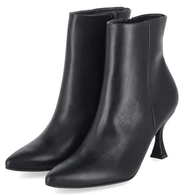 Imagen del producto de Botines Paul Green, fabricados en piel lisa