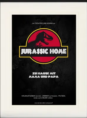 Produktbild von Spaß Gerahmtes Bild Mit Edlem Passepartout | Wand-Bilder | Im Bilderrahmen - Jurassic Home, Zu Hause Mit Mama Und Papa (80 x 60 cm)