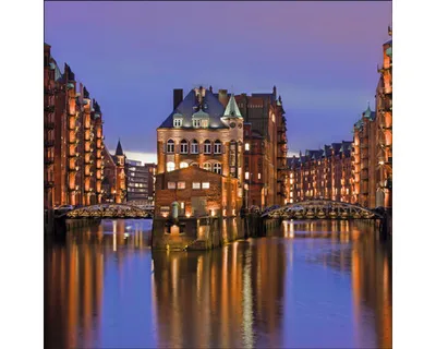 Produktbild von Glasbild Hamburg Speicherstadt Nacht 50x50 cm