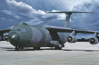 Produktbild von RODEN ROD331 Lockheed C-141B Starlifter 1:144