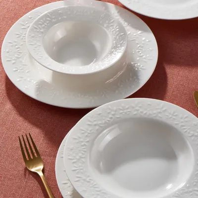 Produktbild von GÜRAL Dilruba creme Tafelservice, 18-tlg., 6 Personen, Porzellan, mit Reliefmuster