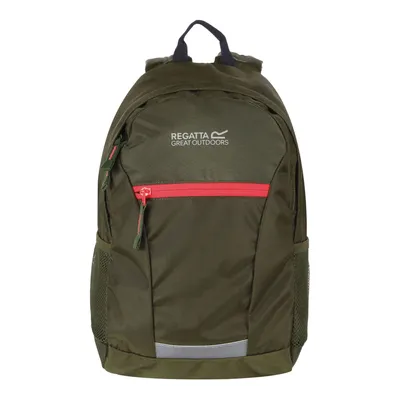 A green backpack with a red zipper is shown against a white background.