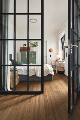 Produktbild von MEISTER Lindura-Holzboden HD 400 Nussbaum amerikanisch lebhaft 8912 - ultramattlackiert 5G Dry® 2200 mm