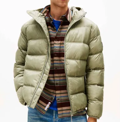 Produktbild von TOMMY JEANS TJM HOODED LOGO PUFFER E Grün