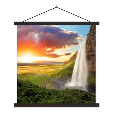 Produktbild von MuchoWow® Textilposter Wasserfall - Felsen - Sonnenuntergang - Berge - Orange 120x120 cm mit schwarzem Rahmen - Aufhängungsset