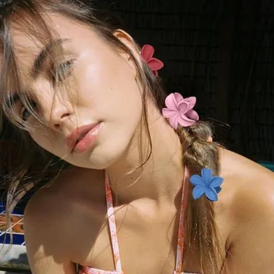Produktbild von 6 kleine Blumen-Haarklammern, hawaiianische Blumen-Haarspangen für Damen und Mädchen, rutschfeste Blumenklammern für Hochzeit, Strand, Party, Pool und Urlaub