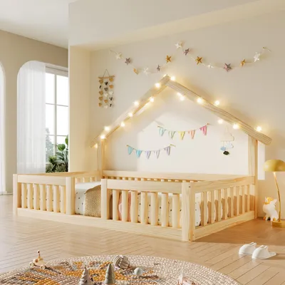 Image de Lit enfant Merax, modèle cabane, 90x200 cm, lit pour jeunes avec barrière de sécurité, guirlande lumineuse LED, lit au sol, finition naturelle