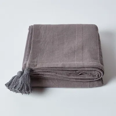 Produktbild von HOMESCAPES Tagesdecke Rajput, 100% Baumwolle, grau, 150 x 200 cm