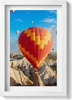 Produktbild von Fliegende Luftballons– Wandbild mit Rahmen – Gerahmtes Bild  – Wanddekoration – 20x30 cm – Weiß