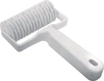 Produktbild von Famanu Teigschneider mit Rastermuster - Dekorative Formen für Torten und Blätterteig