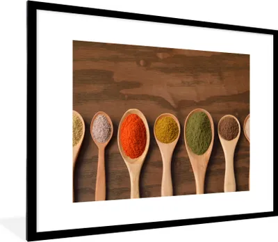 Produktbild von MuchoWow® Gerahmtes Poster Schöpfkelle - Kräuter - Lebensmittel - Gewürze - Tisch 80x60 cm - Poster mit Schwarzem Bilderrahmen Wandposter Rahmen Foto Bilder - Schlafzimmer-Dekorationen - Fotoposter