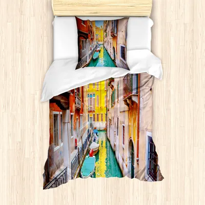 Produktbild von ABAKUHAUS Venedig Mantele, Vibrant Canal Gondeln, Milbensicher Allergiker geeignet mit Kissenbezügen, 135 cm x 200 cm - 80 x 80 cm, Mehrfarbig