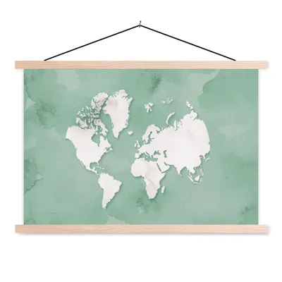 Produktbild von MuchoWow® Textilposter Weltkarte - Grün - Aquarell 120x80 cm mit holzfarbenen Rahmen - Aufhängeset