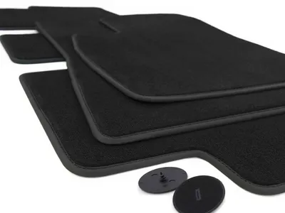 Obrázok produktu pre Podlahové rohože Tesla Model 3 Premium velúrové rohože do auta čierne originálne zapínanie na suchý zips