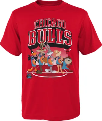 Produktbild von Space Jam Kinder T-Shirt Tunes on Court Chicago Bulls A New Legacy Youth Size NBA  rot (L)