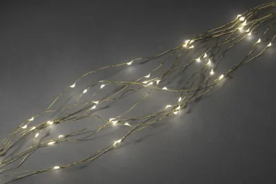 Produktbild von Konstsmide - LED Tropfenlametta 26 Stränge à 27 Dioden , 702 warm weiße Dioden, 12V Innentrafo, goldfarbener Draht; 6383-180