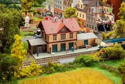Produktbild von Faller 212122 - 1/160 / N Bahnhof Ochsenhausen - Neu