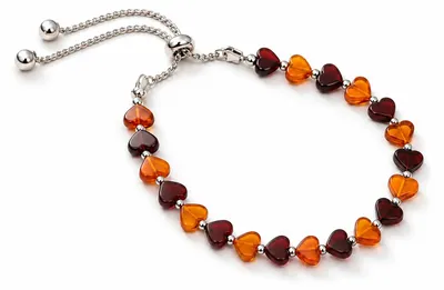 Produktbild von BEYSTON Bernsteinarmband mit Herzen, KI-generiertes Bild