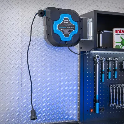 Productafbeelding van Stroomhaspel 15 meter - 3 x 2,5 mm - draaibaar en automatisch oprolbaar