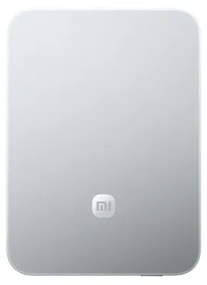 Immagine prodotto di Power bank magnetico ultrasottile Xiaomi da 5000 mAh e 15 W, colore argento ghiaccio.