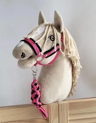 Image de Ensemble Hobby Horse Licol Ajustable A3 avec Fourrure Noire et Longe Tressée Double