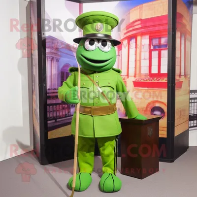 Immagine prodotto di Personaggio in costume della mascotte REDBROKOLY della Guardia reale britannica verde lime vestito con pantaloncini e cappelli da carico