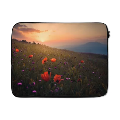Produktbild von MuchoWow® Laptop Hülle 17 Zoll Laptoptasche Blumenfeld - Gras - Pflanzen - Sonnenuntergang - Orange - Zipper - Schutzabdeckung