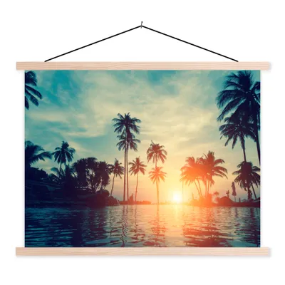 Produktbild von MuchoWow® Textilposter Meer - Sonnenuntergang - Palme - Wolken 120x90 cm mit holzfarbenen Rahmen - Magnetisch