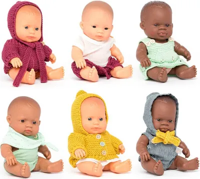 Zdjęcie produktu dla Zestaw 6 lalek edukacyjnych 21 cm z ubrankami