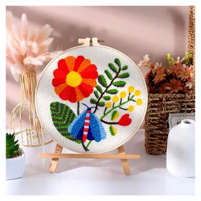 Produktbild von Stanznadel-Stickerei-Set für Bastelanfänger mit Blumen- und Insektenmotiven