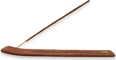Produktbild von LAVISA Räucherbrett für Räucherstäbchen. Ein Halter aus echtem Holz. Platzsparend und praktisch.