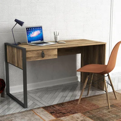 Produktbild von Schreibtisch Lost mit Metallfüßen Walnuss | B 124 cm x H 76 cm x T 60 cm