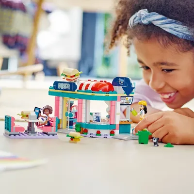Obrázek produktu pro LEGO Friends Bistro v centru městečka Heartlake, Sada na stavění, 6 rok/roky, Plast, 346 kusů, 585 g