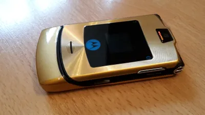 Produktbild von Motorola RAZR V3i Gold Klapphandy